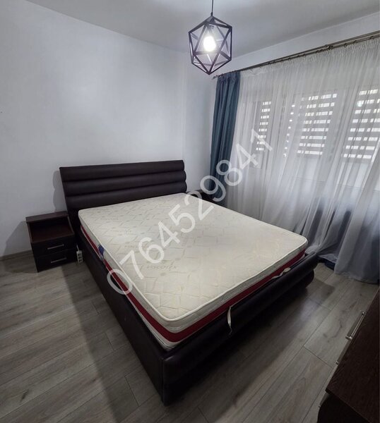 Obor, Sos. Colentina, langa metrou, bloc 1980 (Almo-Bucur Obor), renovat.