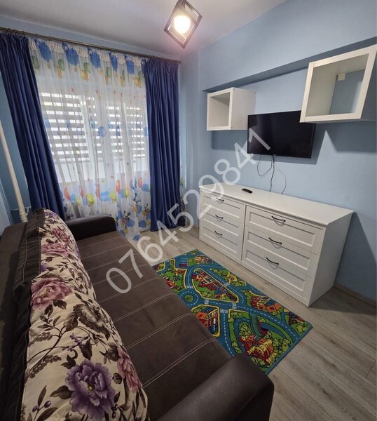 Obor, Sos. Colentina, langa metrou, bloc 1980 (Almo-Bucur Obor), renovat.